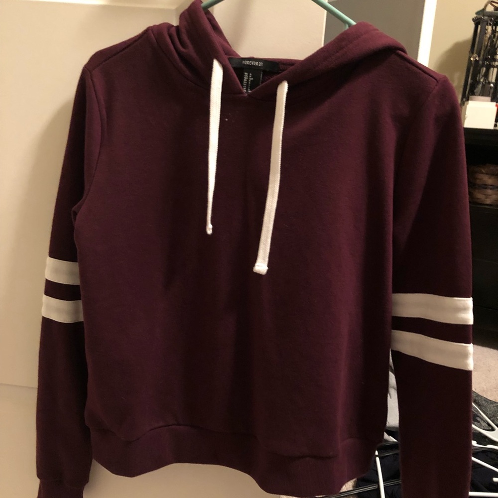 Forever 21 Maroon cropped hoodie NEVER WORN